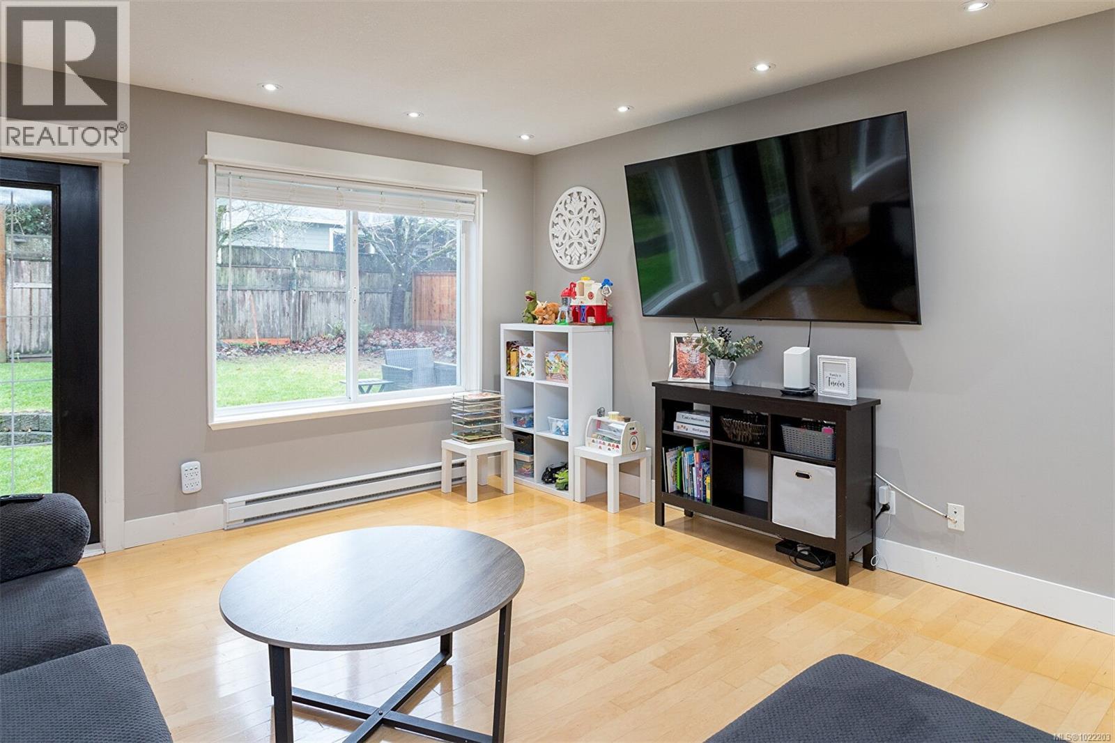 3649 Holland Ave, Cobble Hill