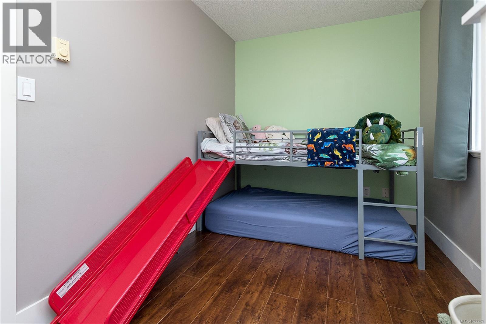 3649 Holland Ave, Cobble Hill