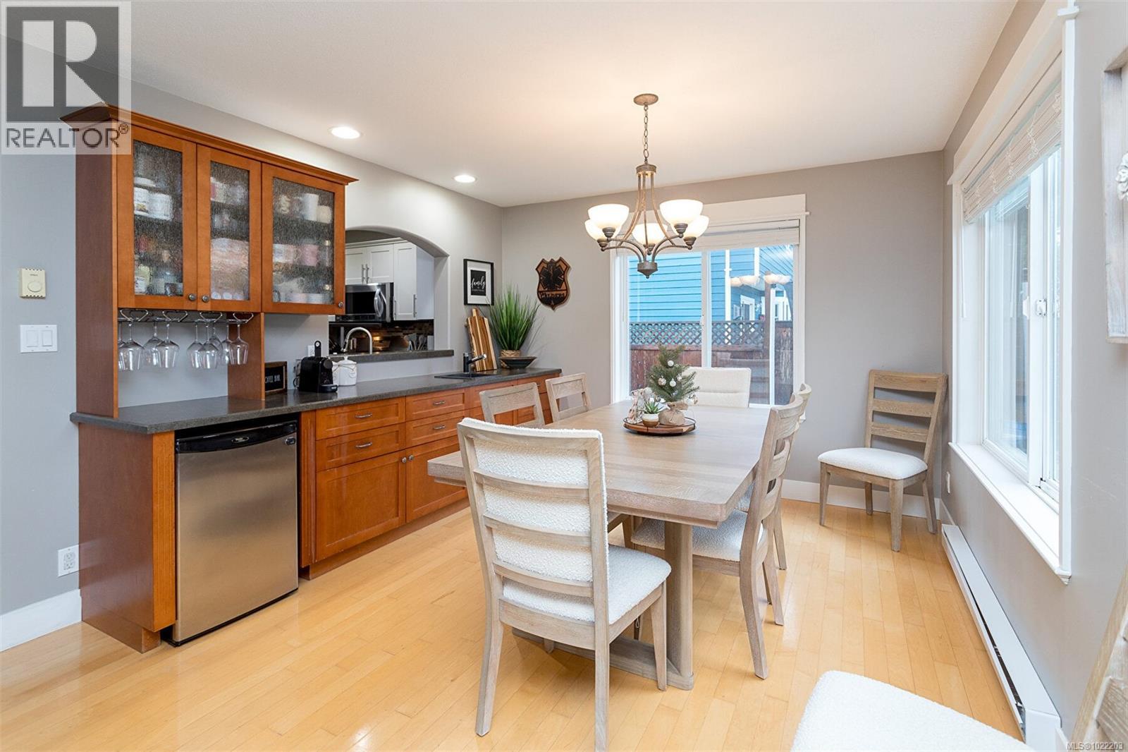 3649 Holland Ave, Cobble Hill