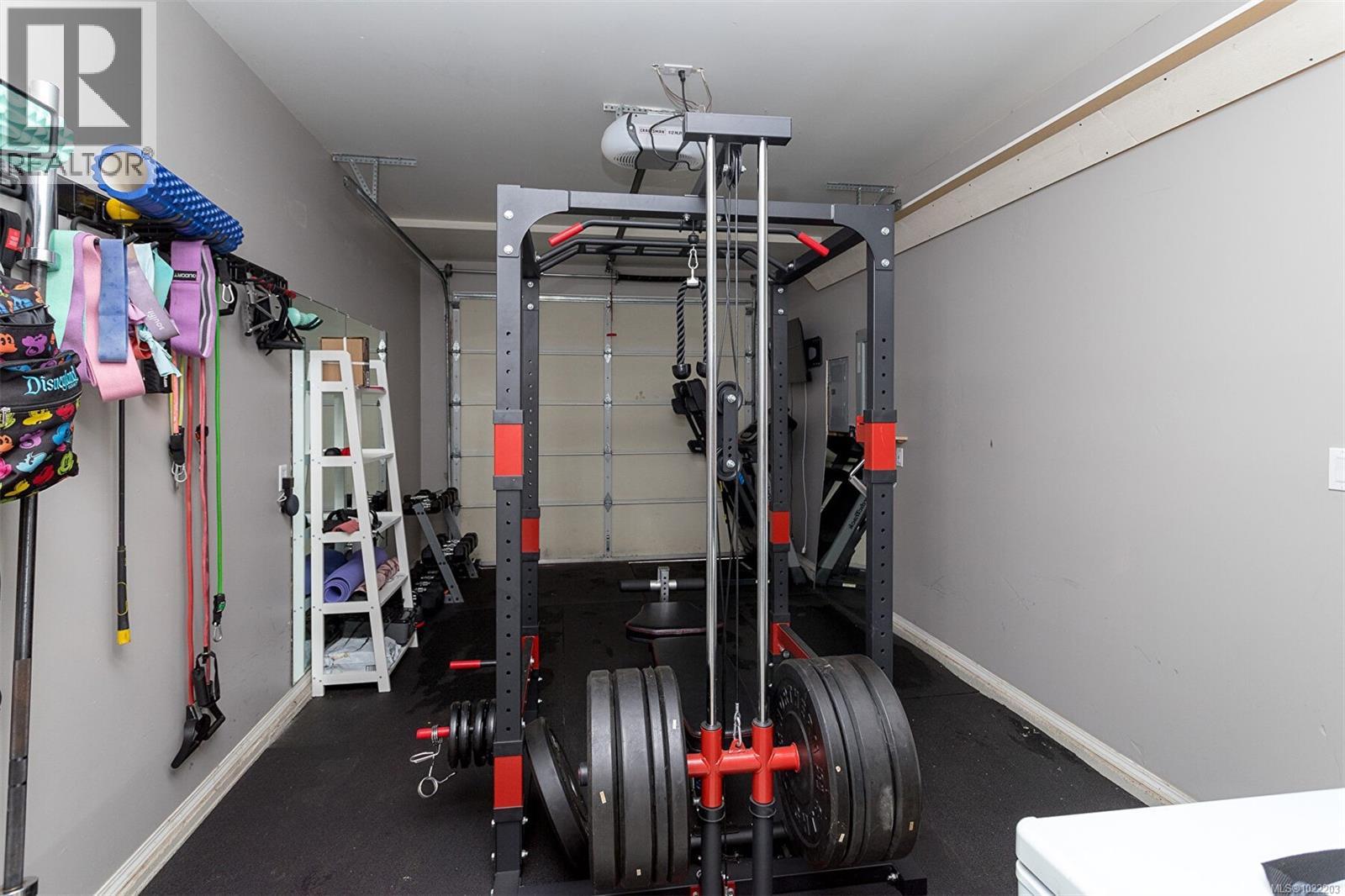 3649 Holland Ave, Cobble Hill