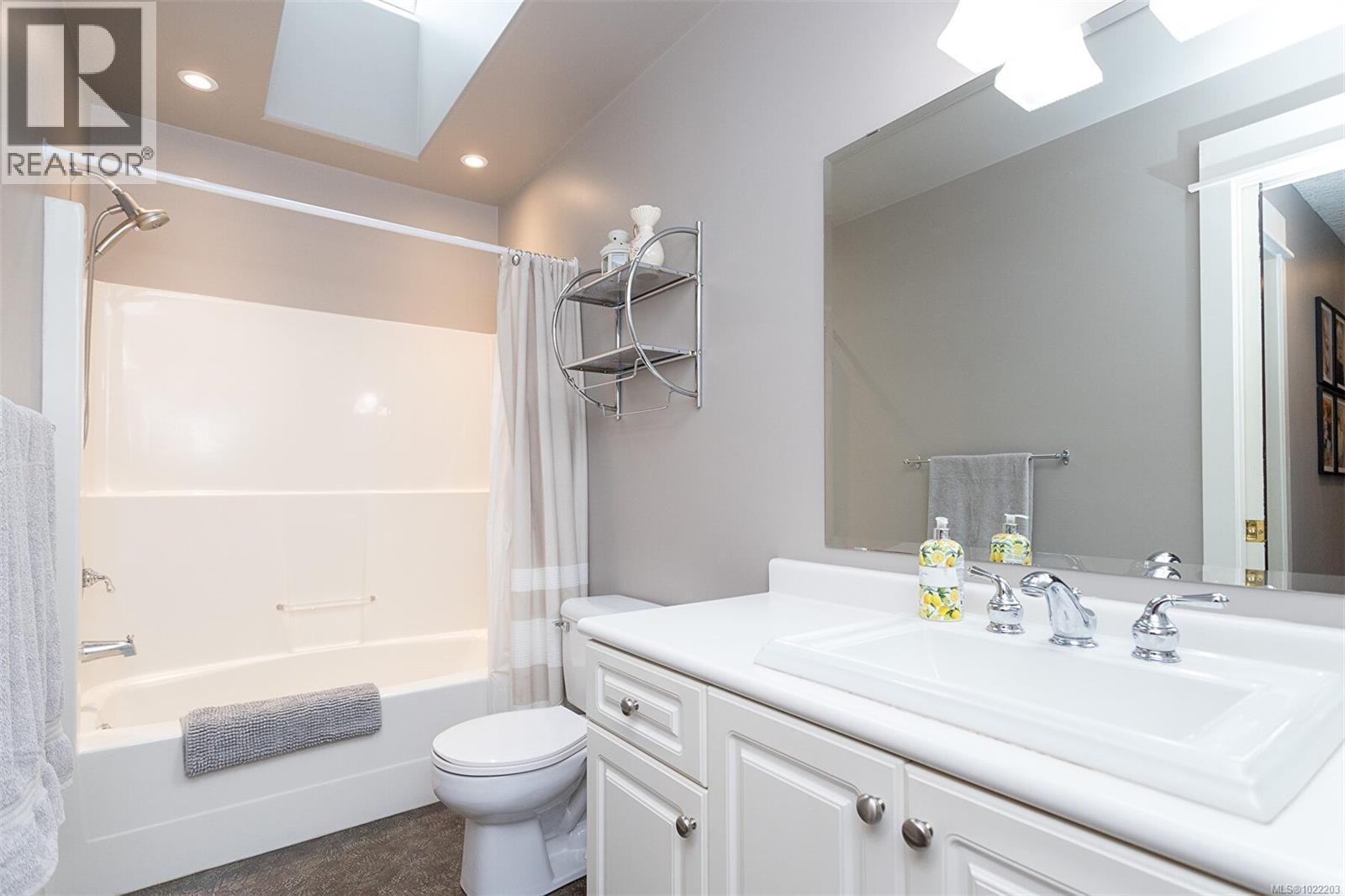 3649 Holland Ave, Cobble Hill