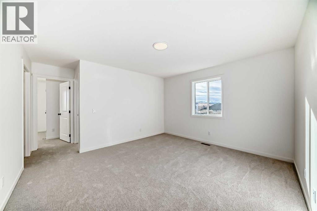 81 Southborough Square, Cochrane