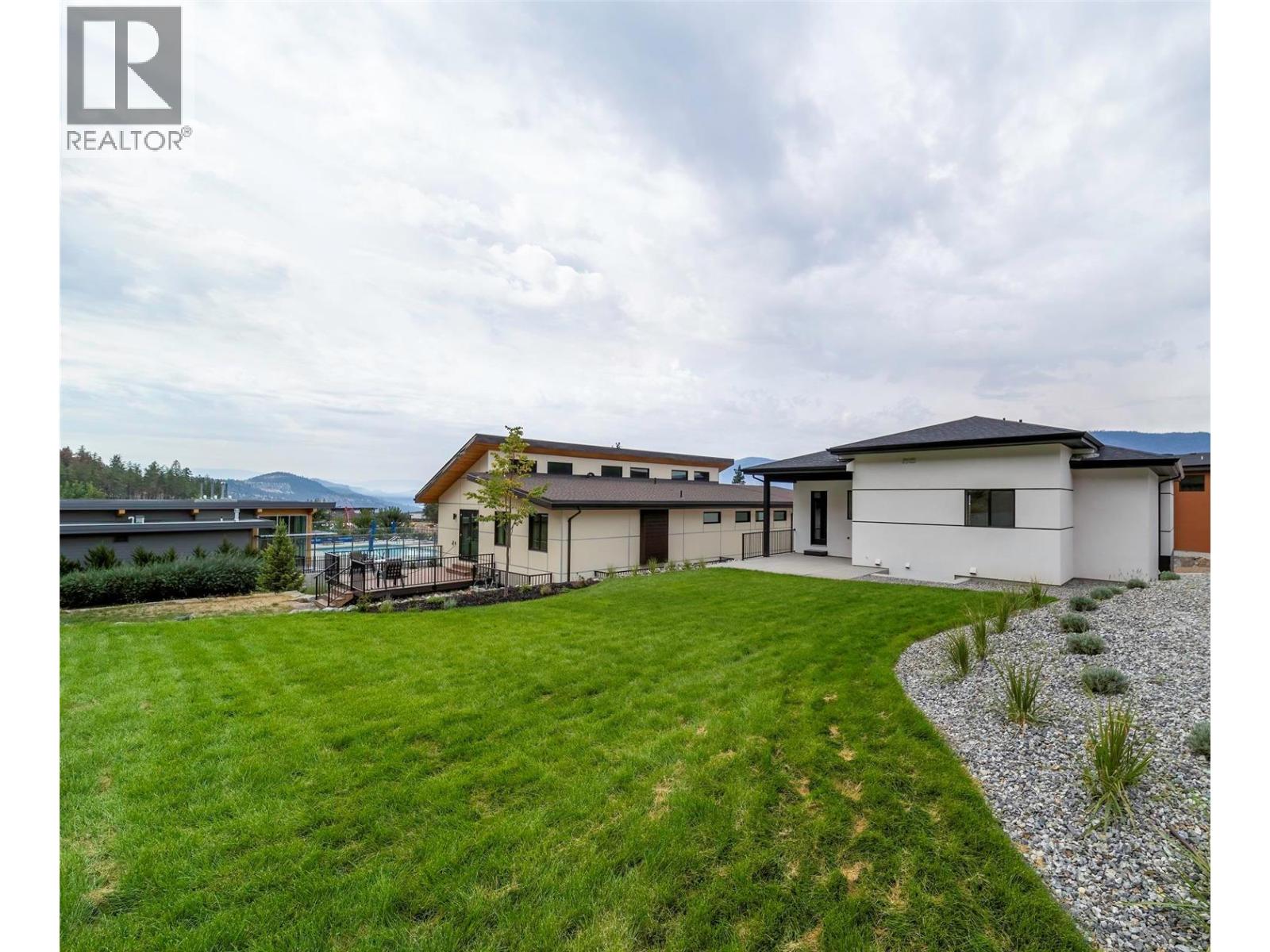  9723 Centrestone Drive, Lake Country