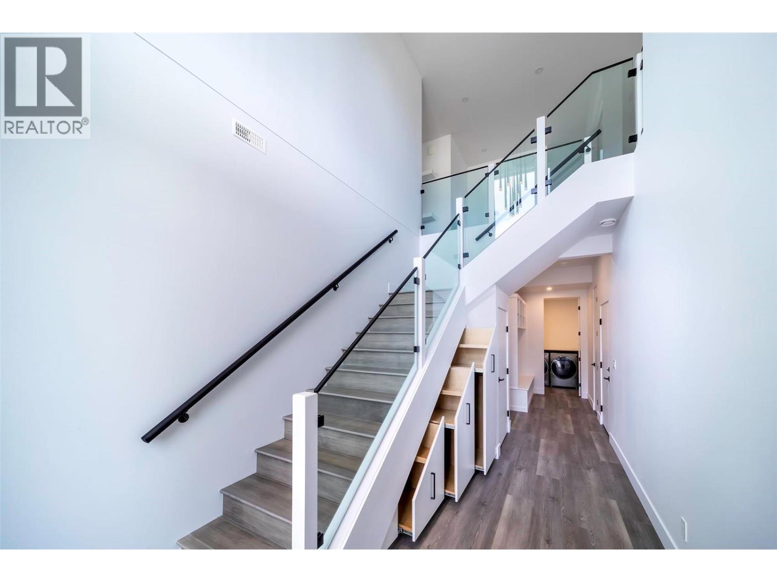  9723 Centrestone Drive, Lake Country