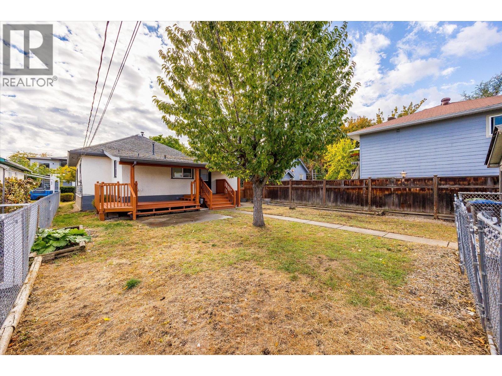  836 Cawston Avenue, Kelowna