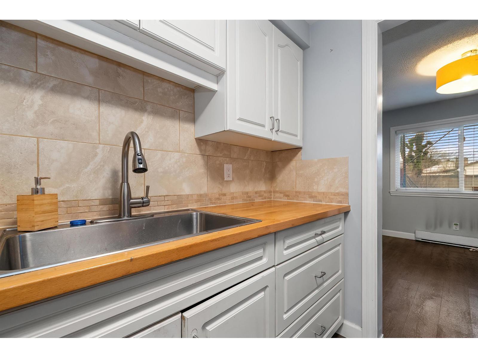 20 46689 FIRST AVENUE, Chilliwack Proper East, Chilliwack