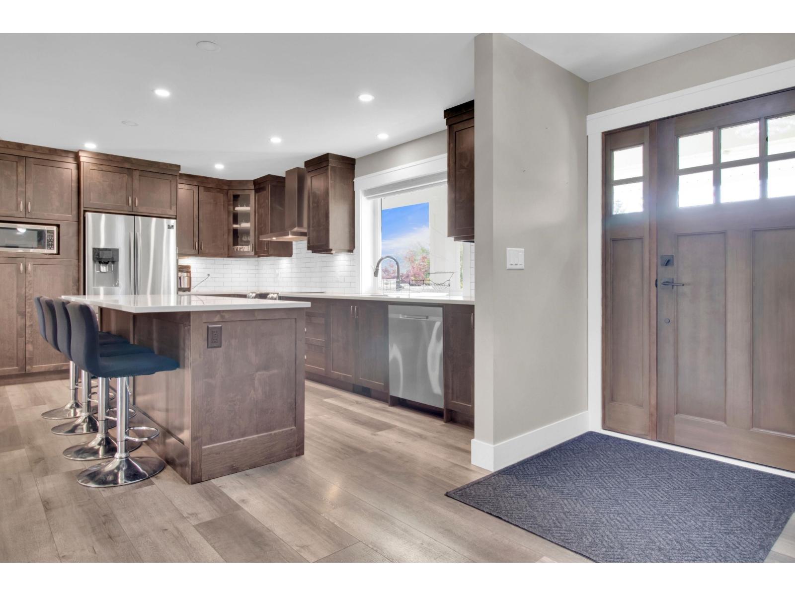 8972 DEWDNEY TRUNK ROAD, Mission