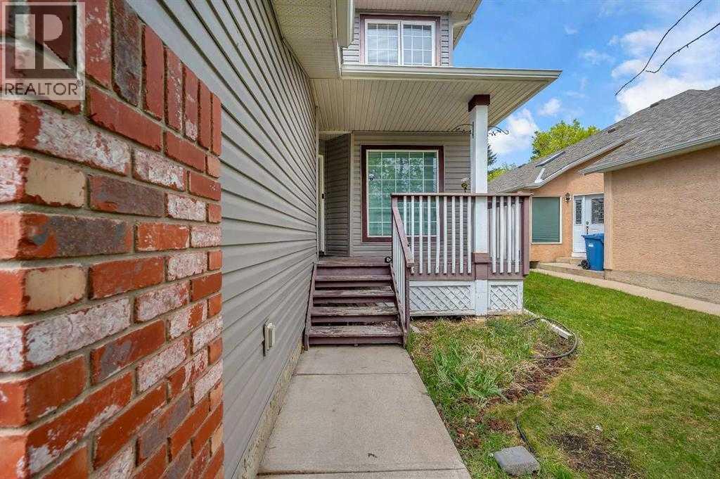 Single Family House for Sale in  Somerset Drive SW Somerset Calgary 