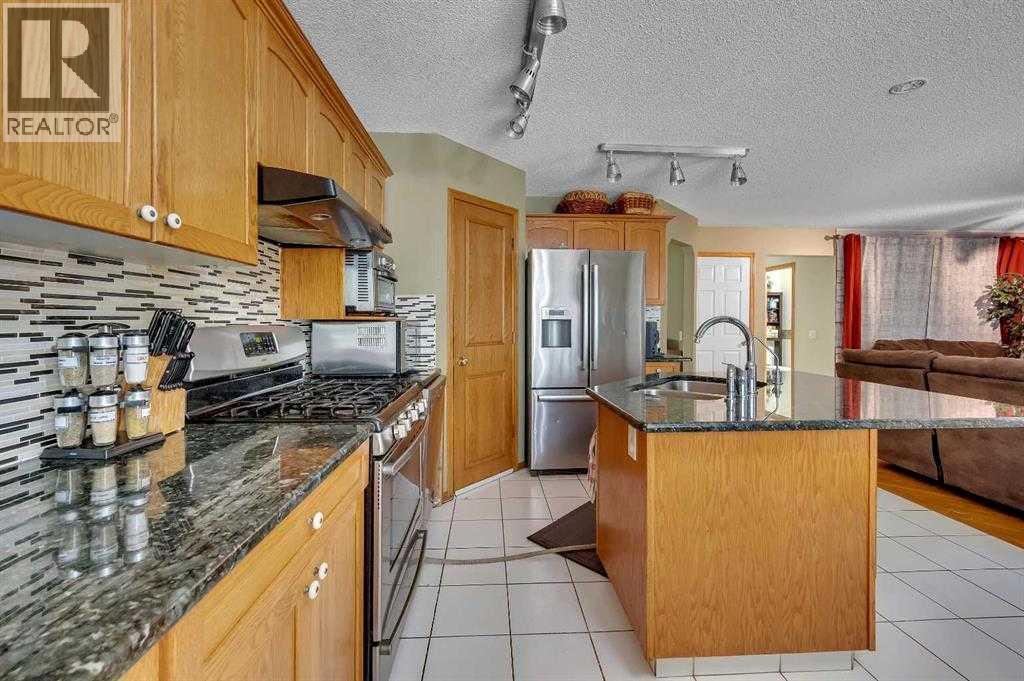 Single Family House for Sale in  Somerset Drive SW Somerset Calgary 