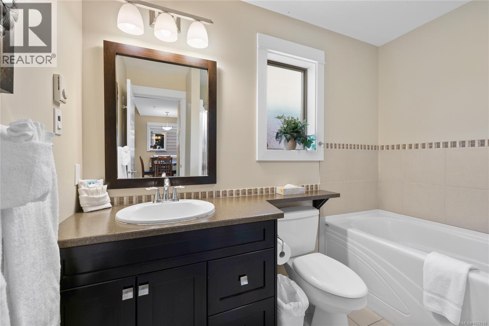 242 1130 Resort Dr, Parksville