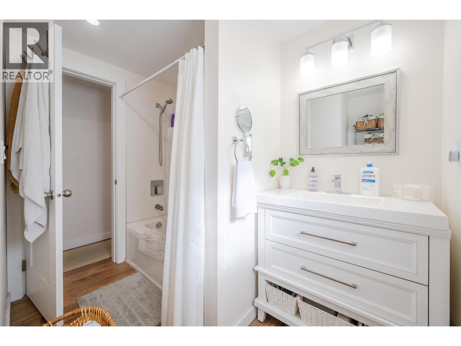 201 RIVA RIDGE EST Unit# 23, Penticton