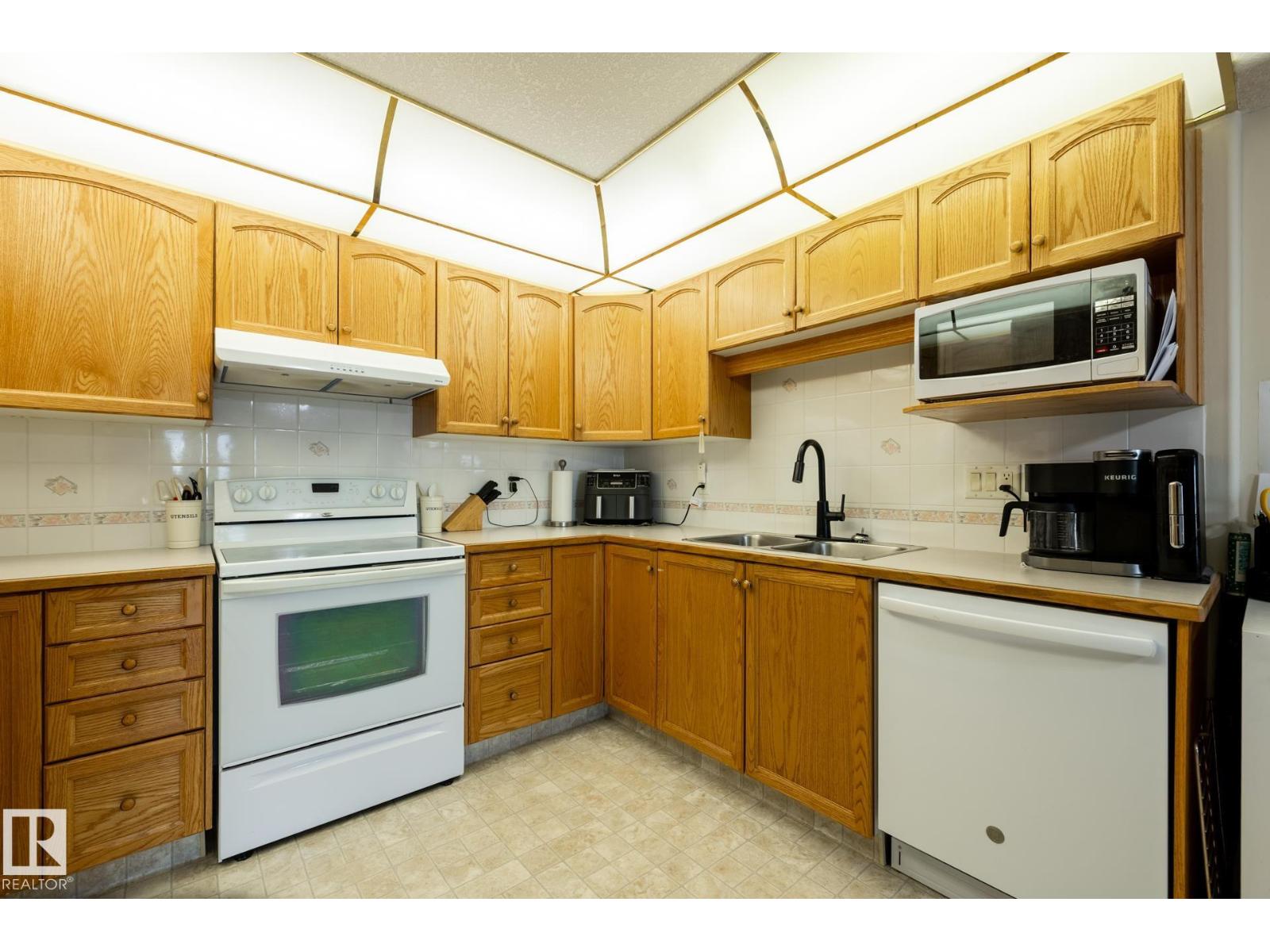 #323 200 BETHEL DR, Sherwood Park