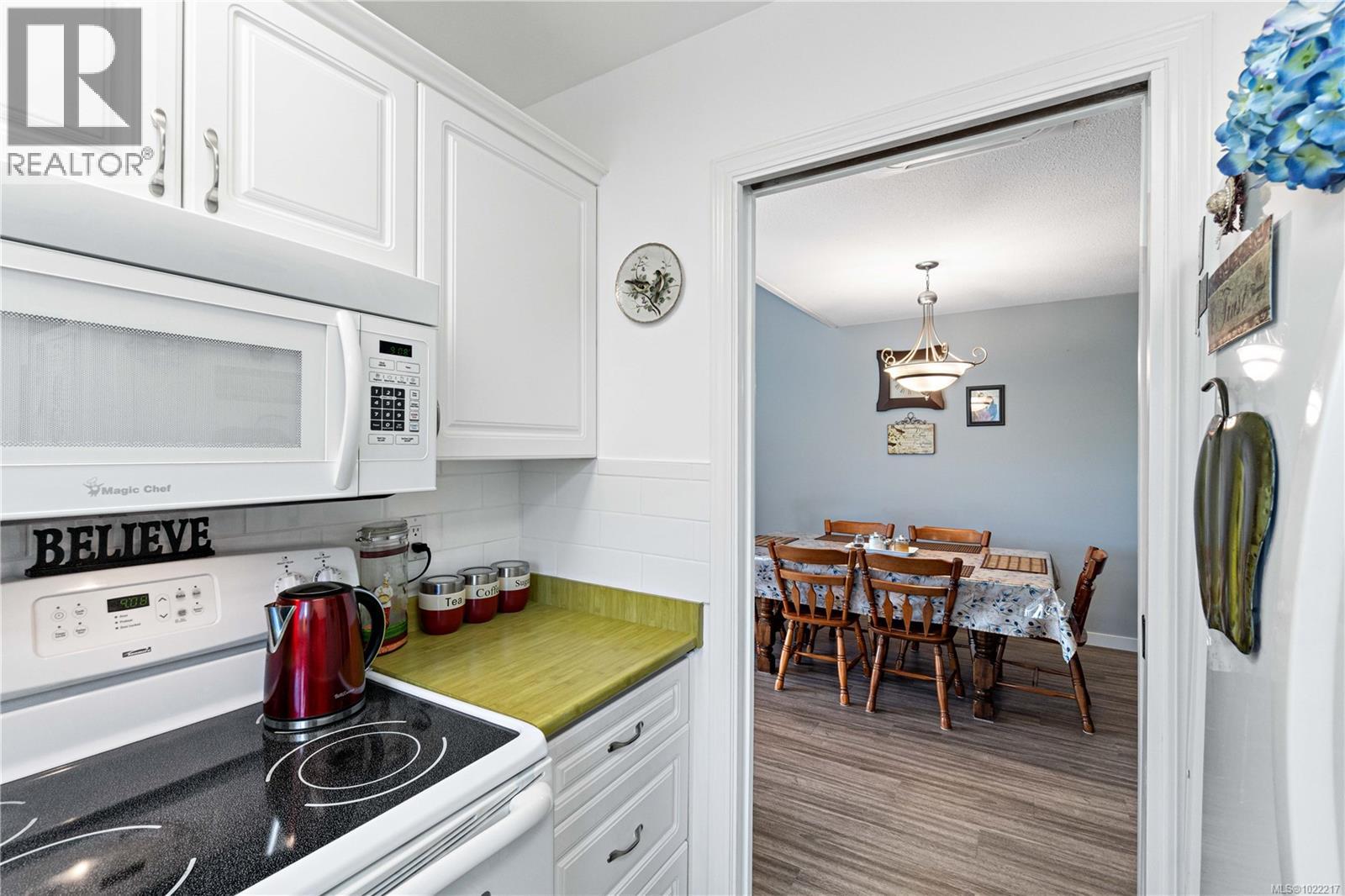 65 120 Finholm St, Parksville