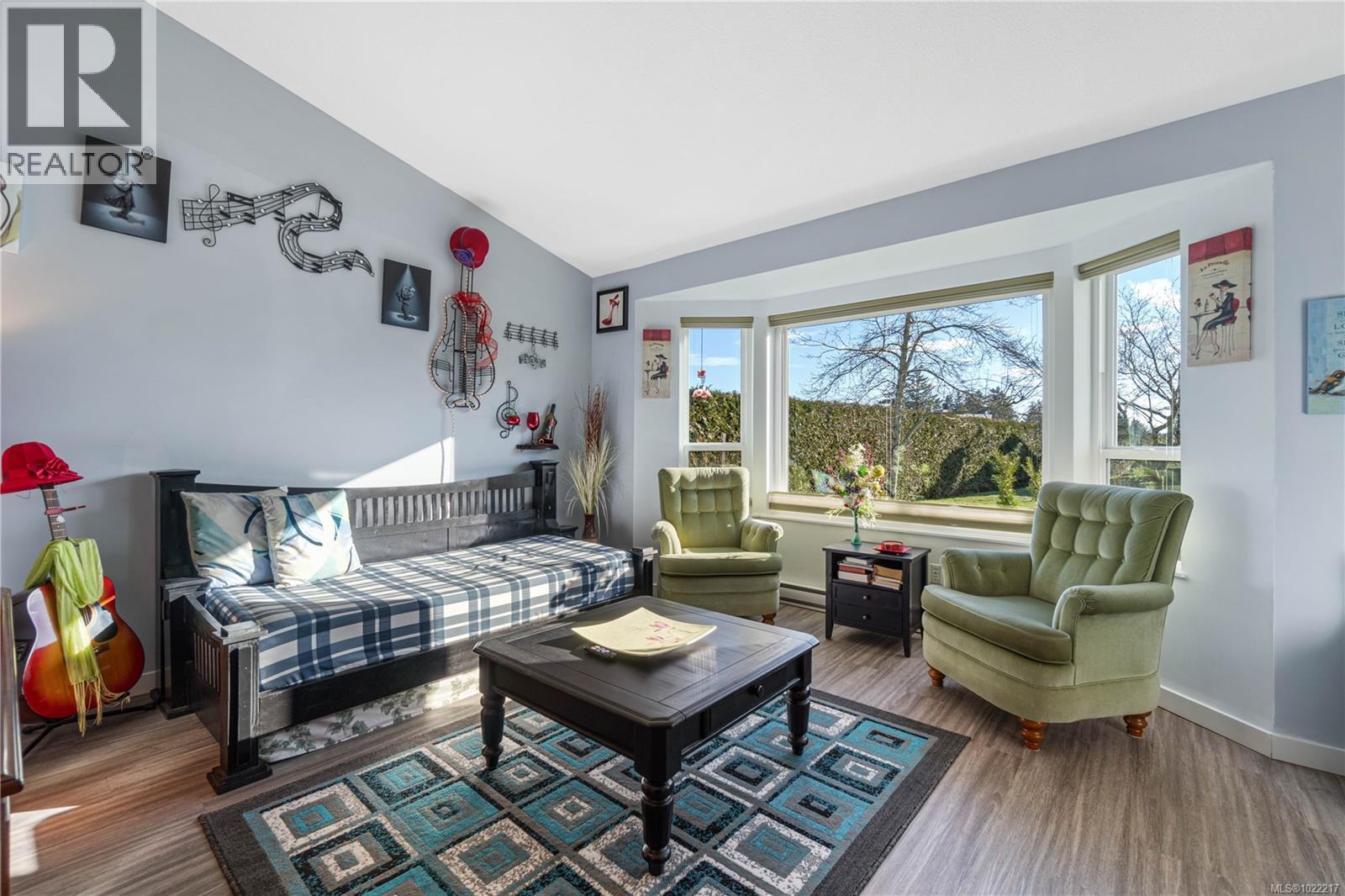 65 120 Finholm St, Parksville