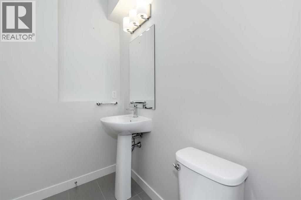 Single Family House 3 Level for Sale in  SHERWOOD Row NW Sherwood Calgary 