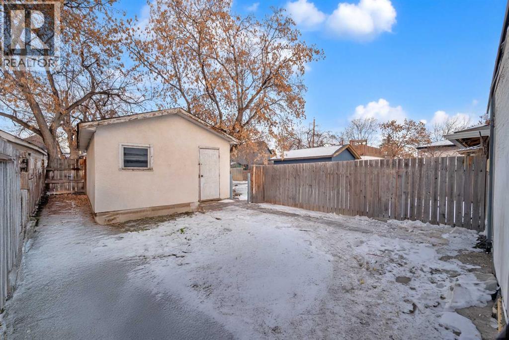 Single Family House for Sale in   Avenue Ramsay Calgary 