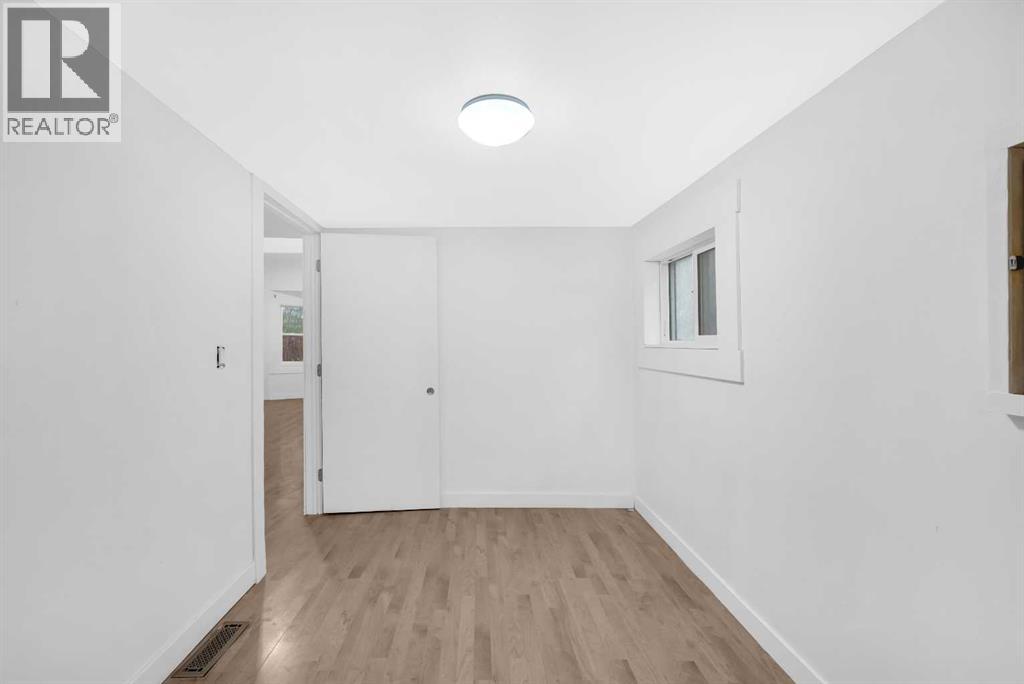 Single Family House for Sale in   Avenue Ramsay Calgary 