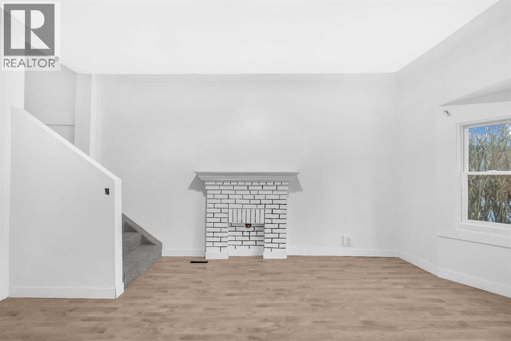 Single Family House for Sale in   Avenue Ramsay Calgary 