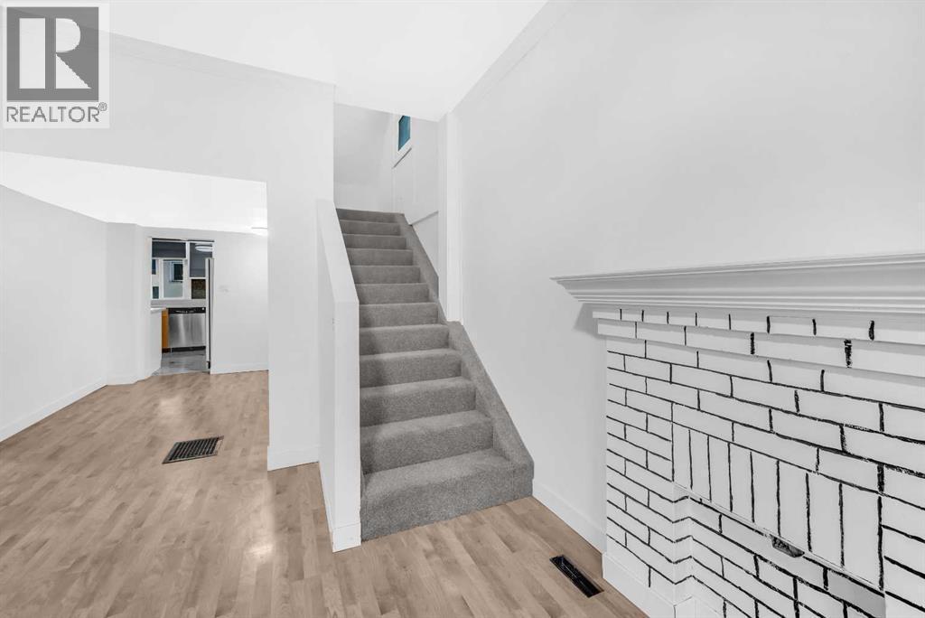 Single Family House for Sale in   Avenue Ramsay Calgary 