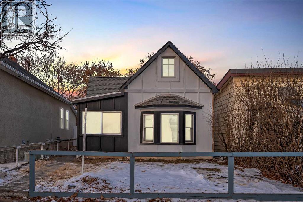 Single Family House for Sale in   Avenue Ramsay Calgary 