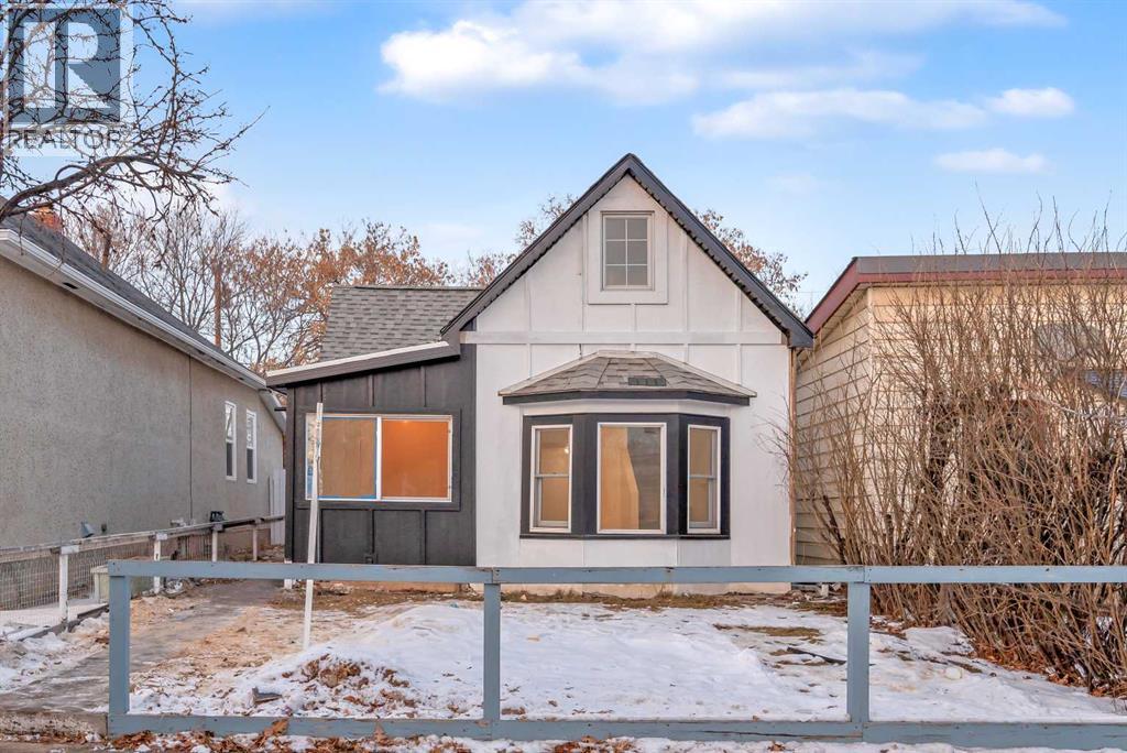 Single Family House for Sale in   Avenue Ramsay Calgary 