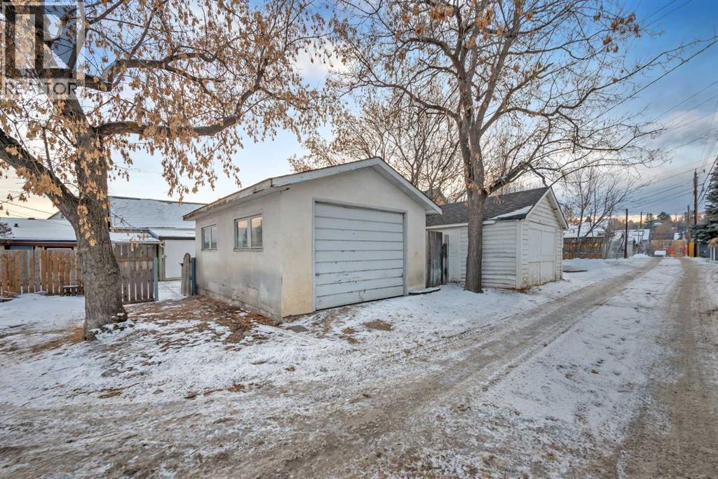 Single Family House for Sale in   Avenue Ramsay Calgary 