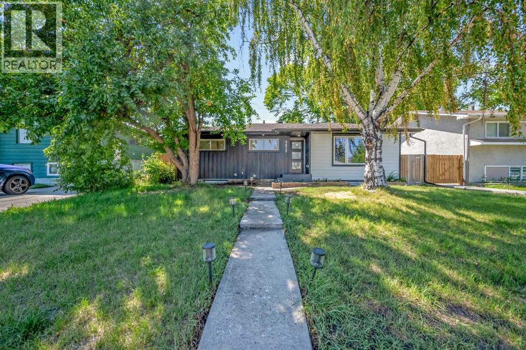 Single Family House Bungalow for Sale in   Street SE Acadia Calgary 