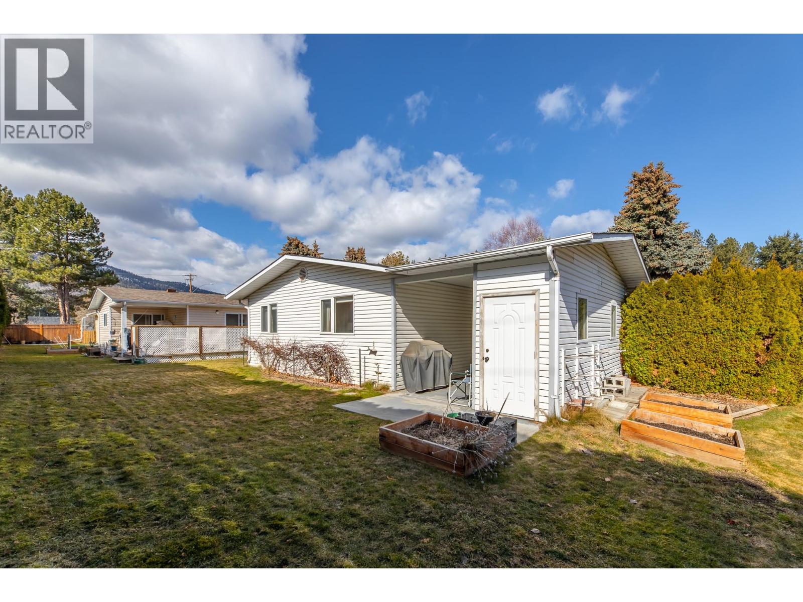 #12 17017 SNOW Avenue - 27