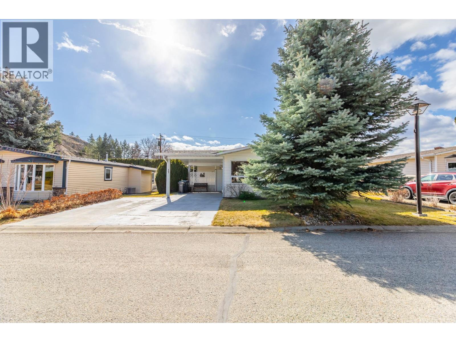 #12 17017 SNOW Avenue - 32