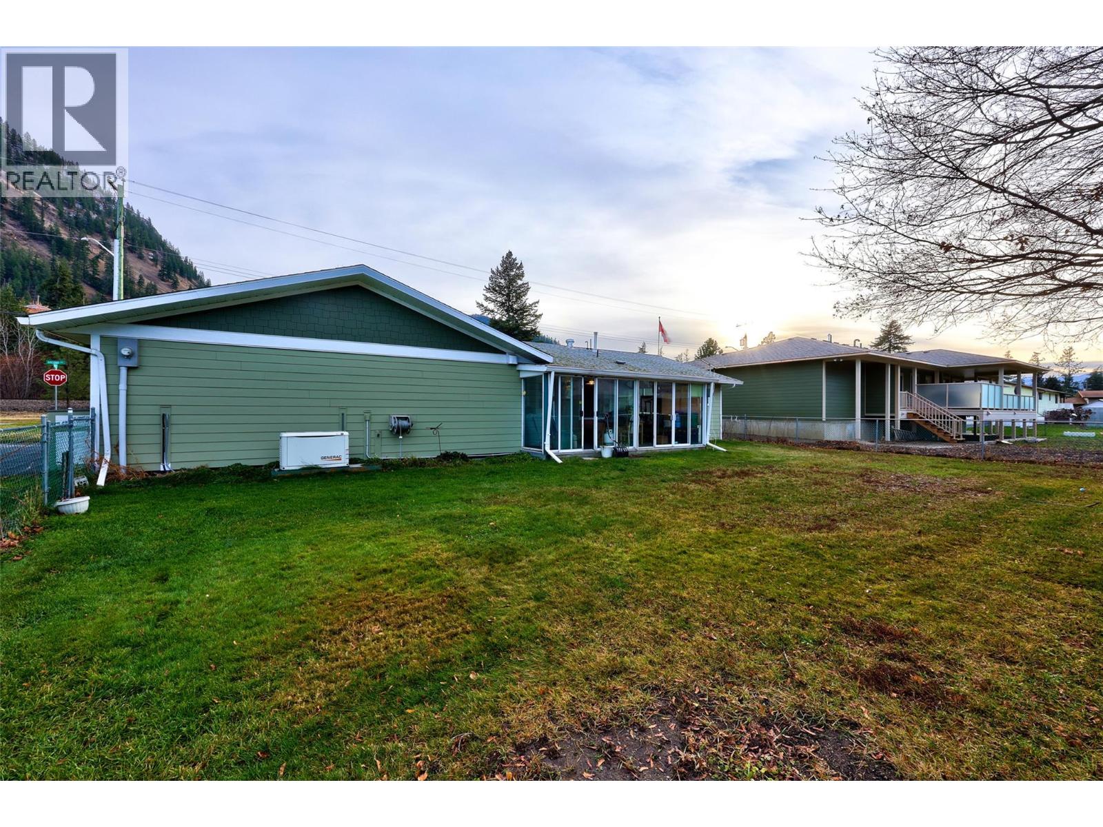 1110 Second Avenue - 25