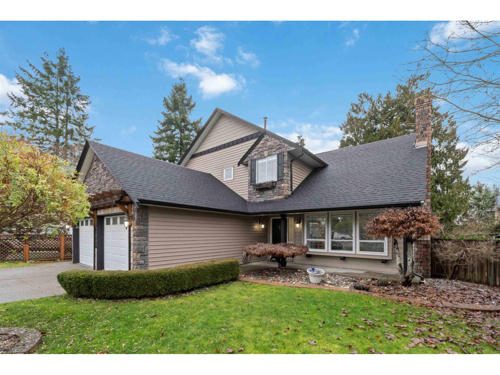 15751 98A Avenue - photo 2