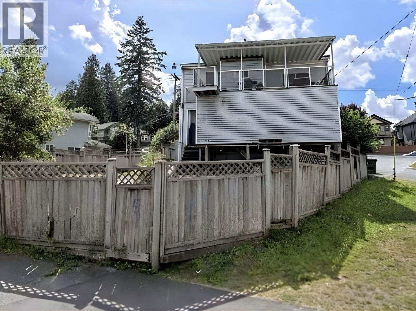 1985 PITT RIVER ROAD, Port Coquitlam