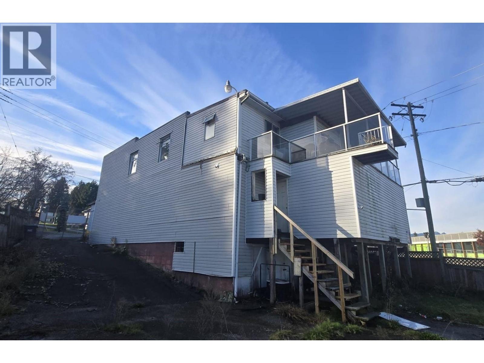 1985 PITT RIVER ROAD, Port Coquitlam
