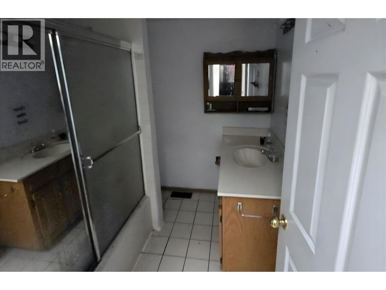 1985 PITT RIVER ROAD, Port Coquitlam