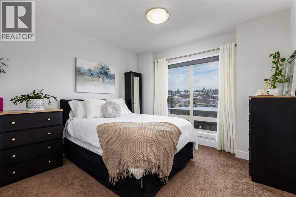 Single Family House for Sale in    Street NW Montgomery Calgary 