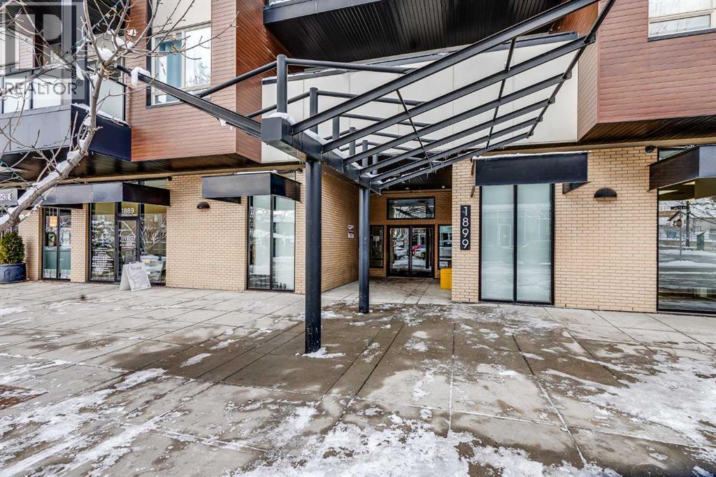 Single Family House for Sale in    Street NW Montgomery Calgary 