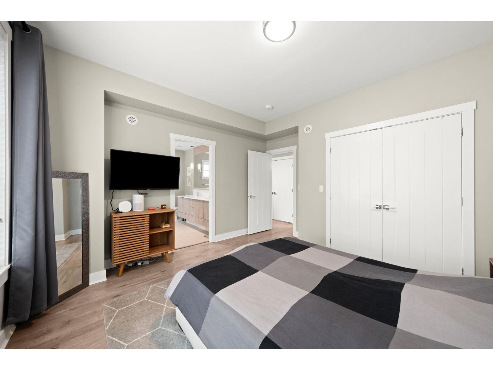 #53-11188 72 Avenue, Delta