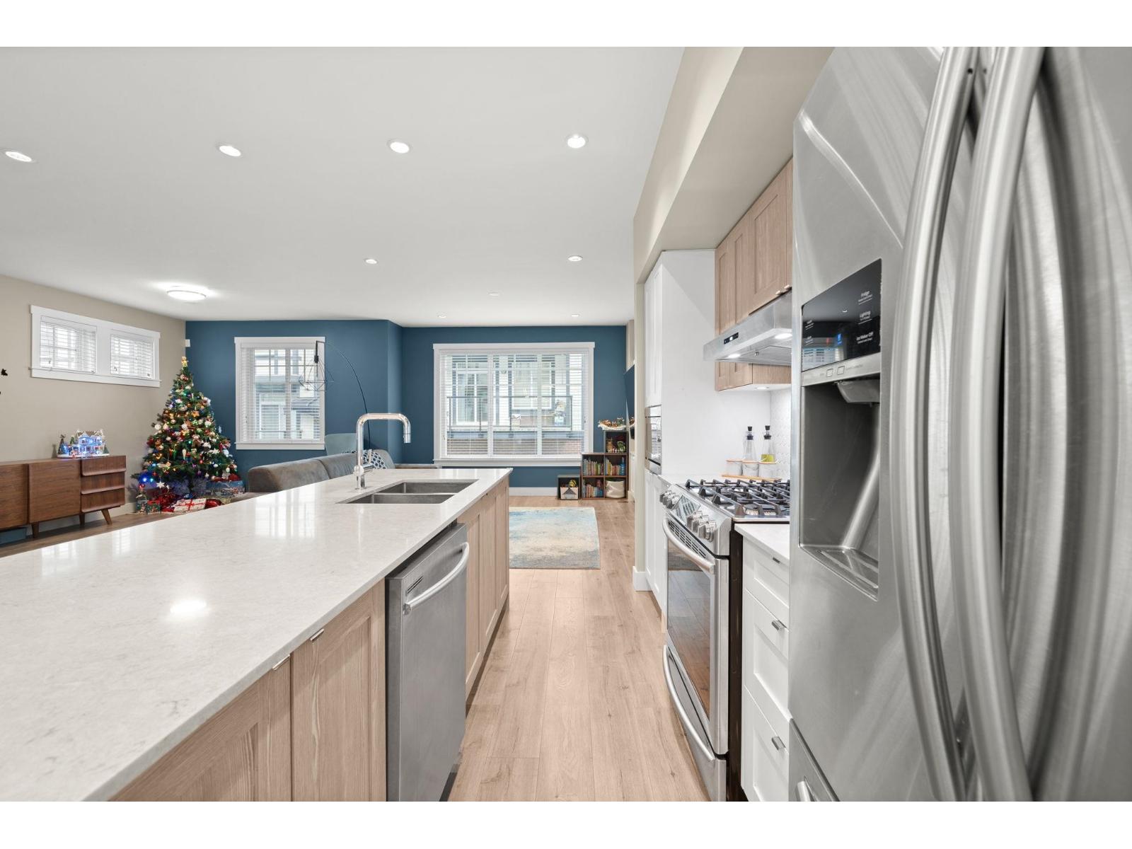 #53-11188 72 Avenue, Delta