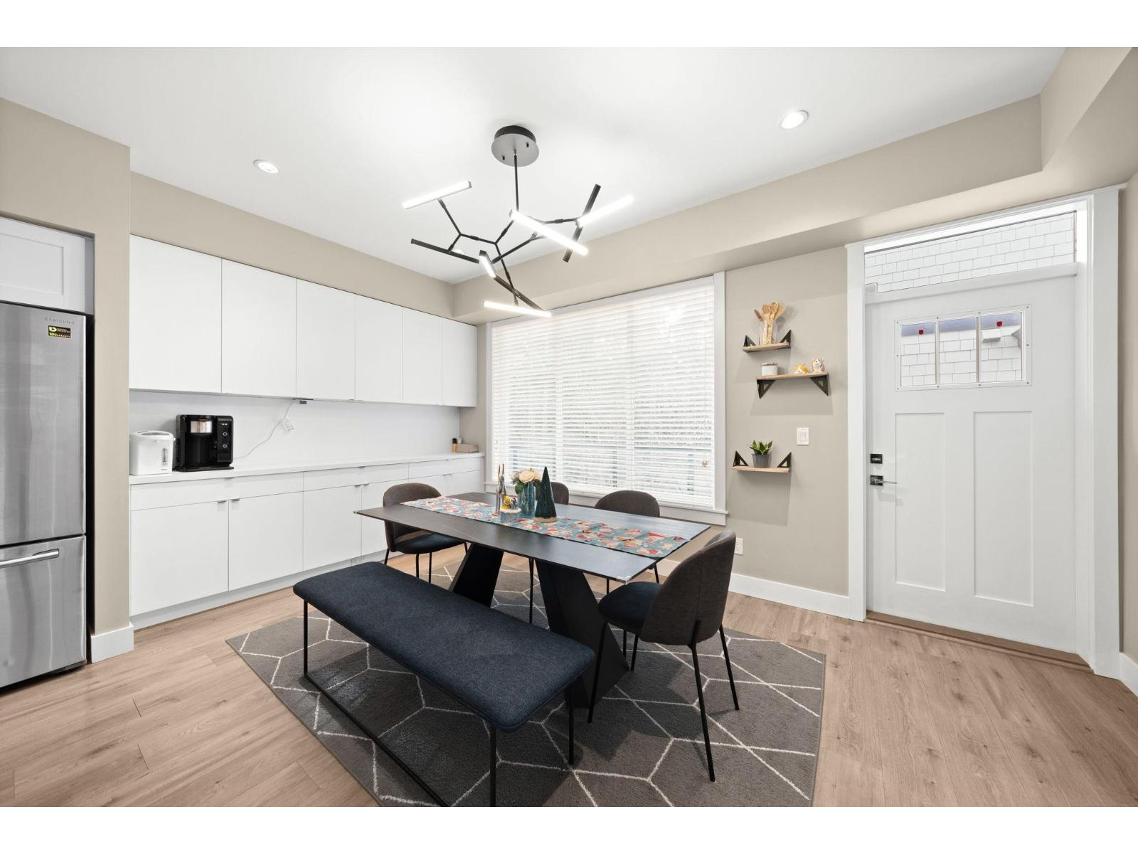 #53-11188 72 Avenue, Delta