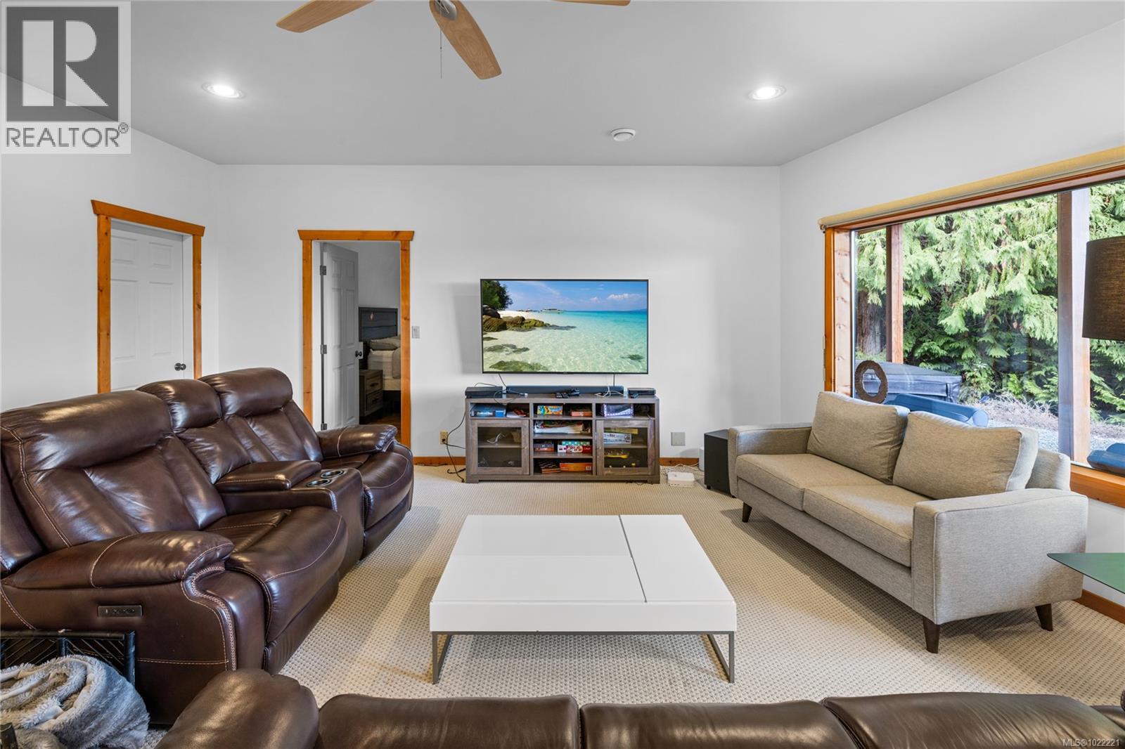 1685 Peligren Pl, Qualicum Beach