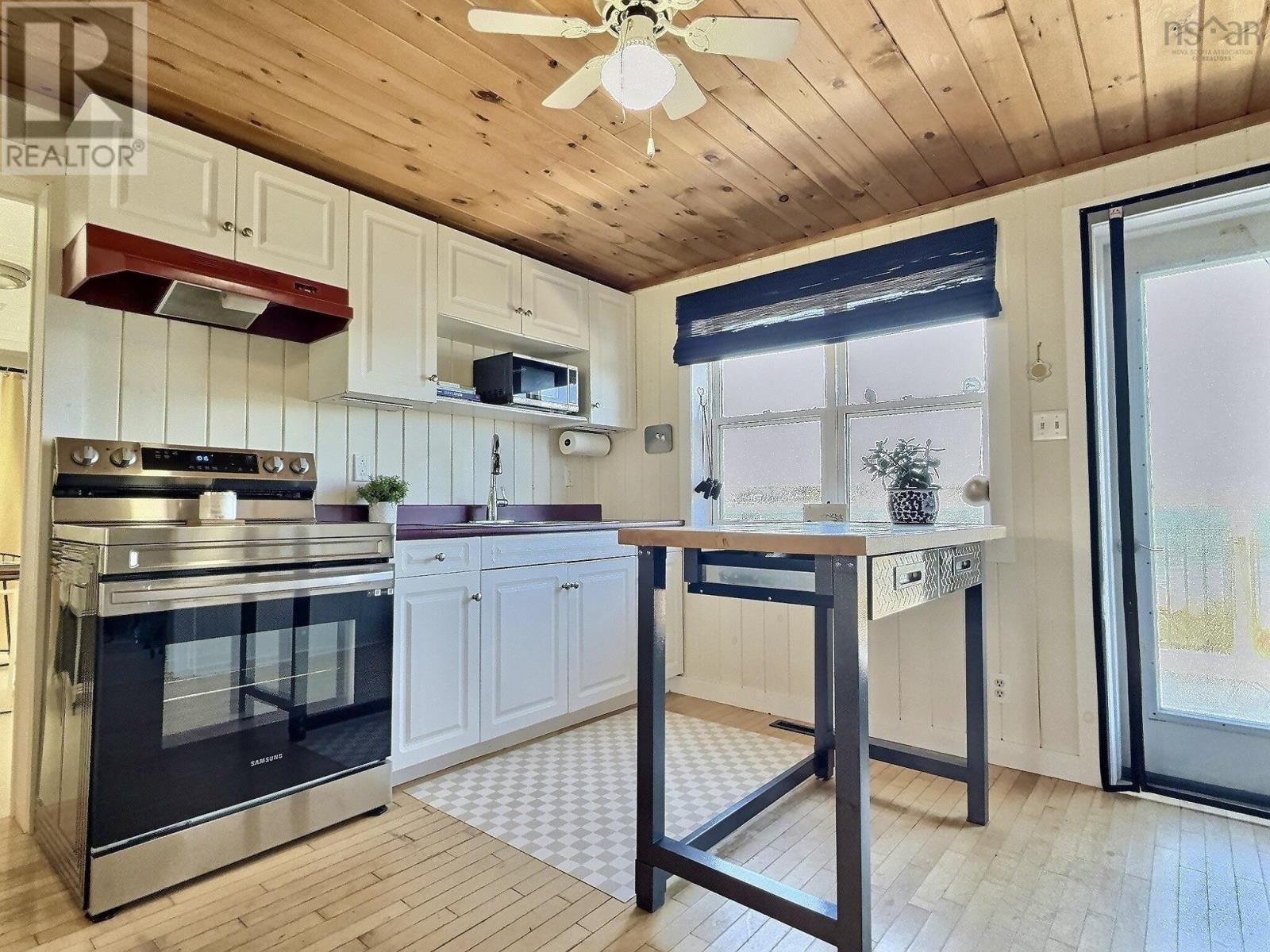 Property 9 of 25 of 15491 Cabot Trail Road