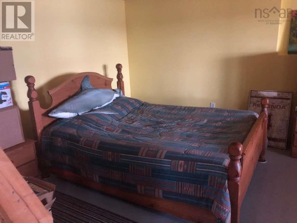 Property 24 of 44 of 476 Maple Drive