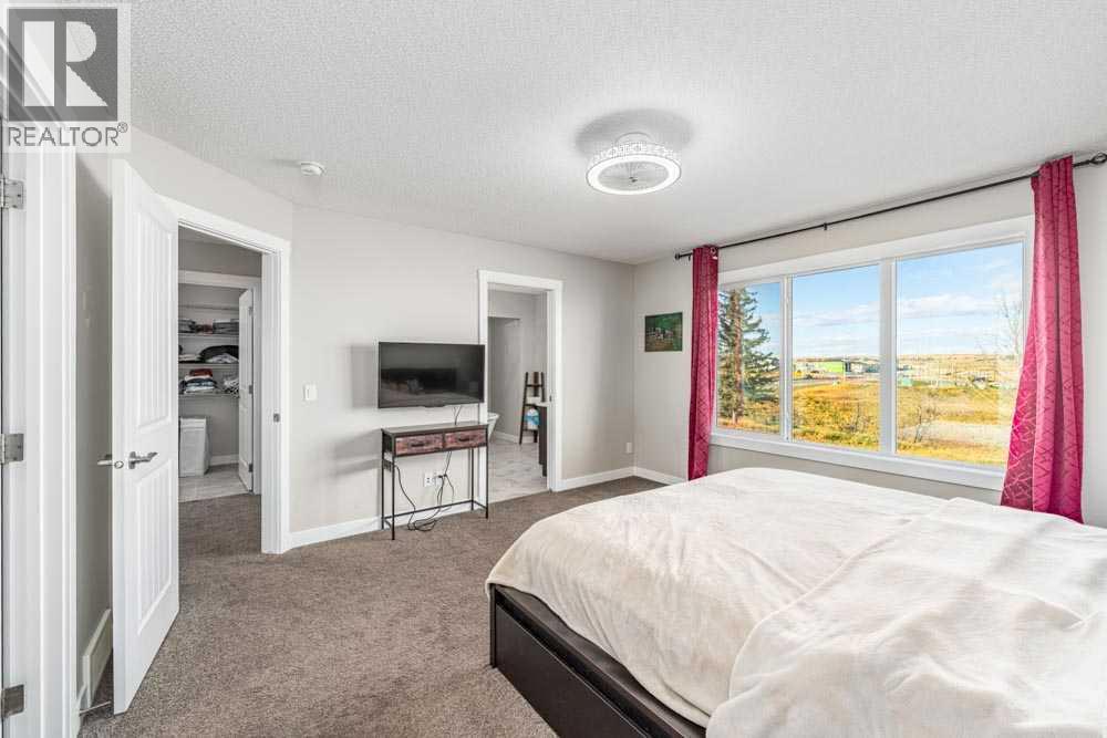 Single Family House for Sale in  Sage Bluff Close NW Sage Hill Calgary 