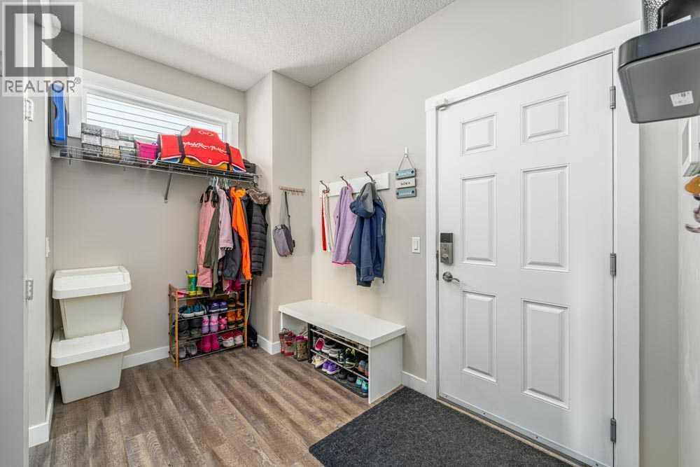 Single Family House for Sale in  Sage Bluff Close NW Sage Hill Calgary 