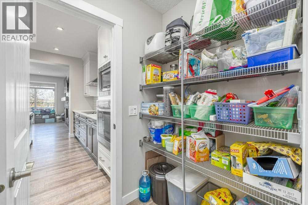 Single Family House for Sale in  Sage Bluff Close NW Sage Hill Calgary 