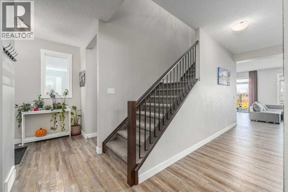 Single Family House for Sale in  Sage Bluff Close NW Sage Hill Calgary 