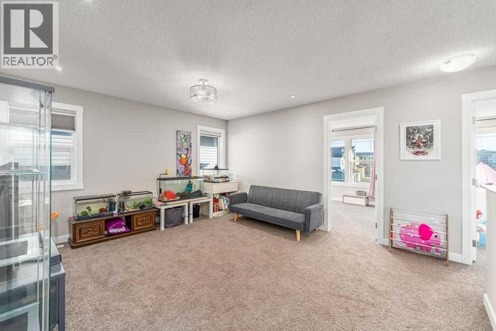 Single Family House for Sale in  Sage Bluff Close NW Sage Hill Calgary 