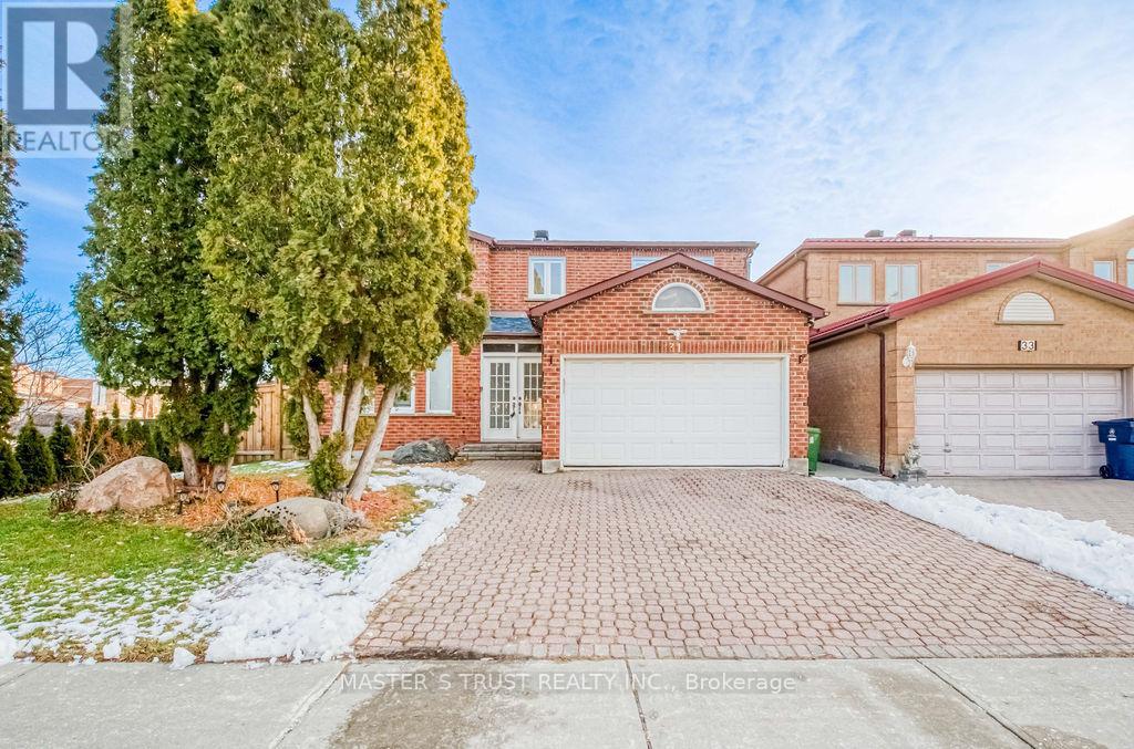 31 Goldhawk Trail