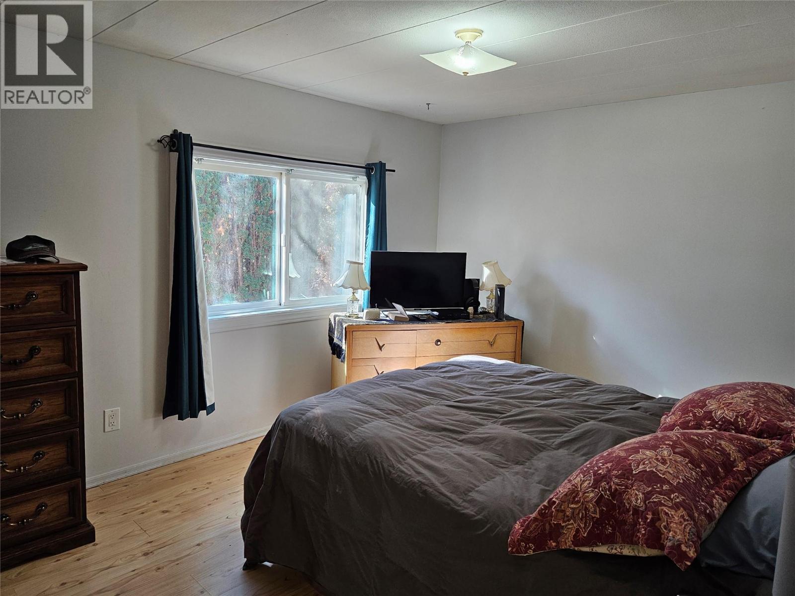 620 12th Avenue, Keremeos