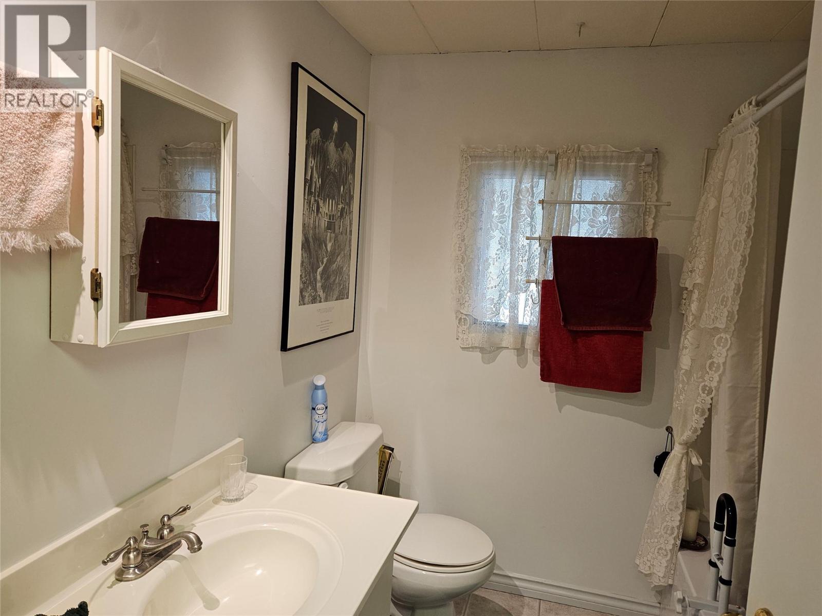 620 12th Avenue, Keremeos